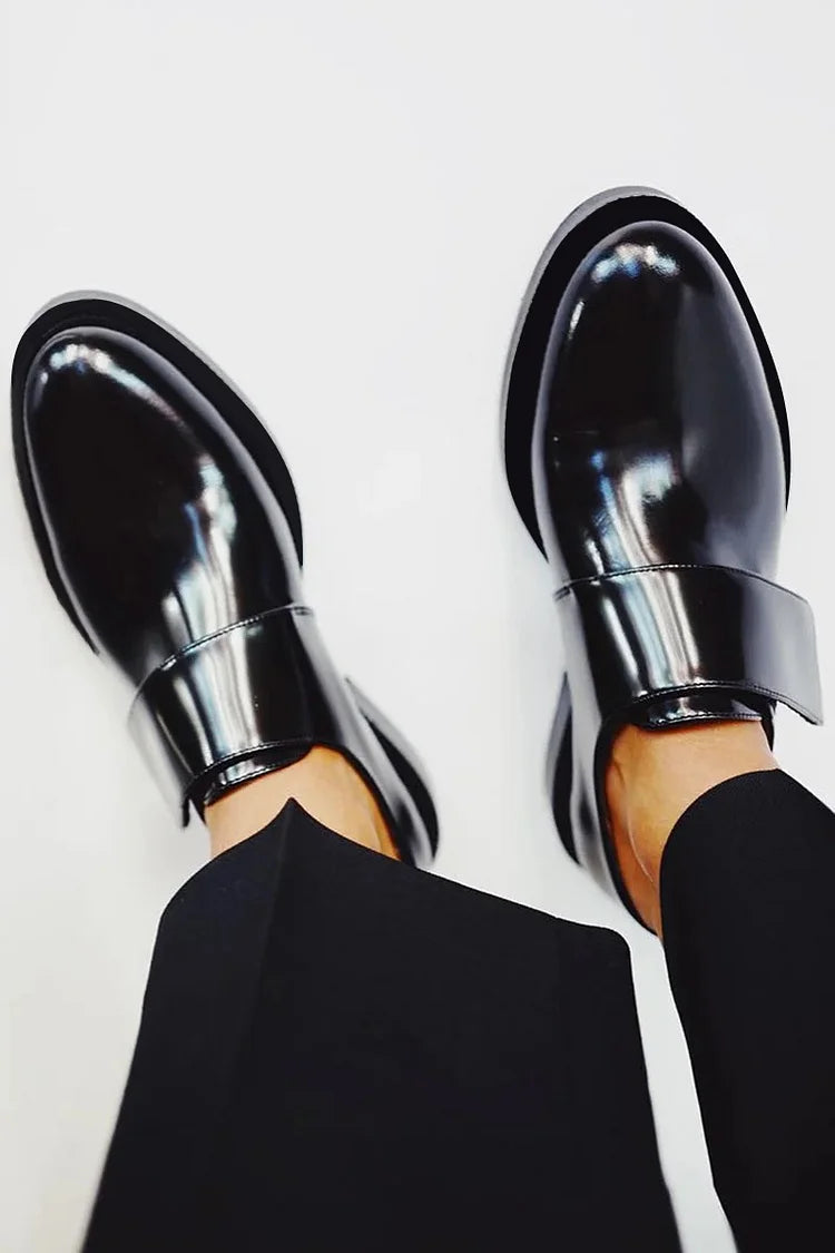 Mocassins vernis à bride LuvaParis