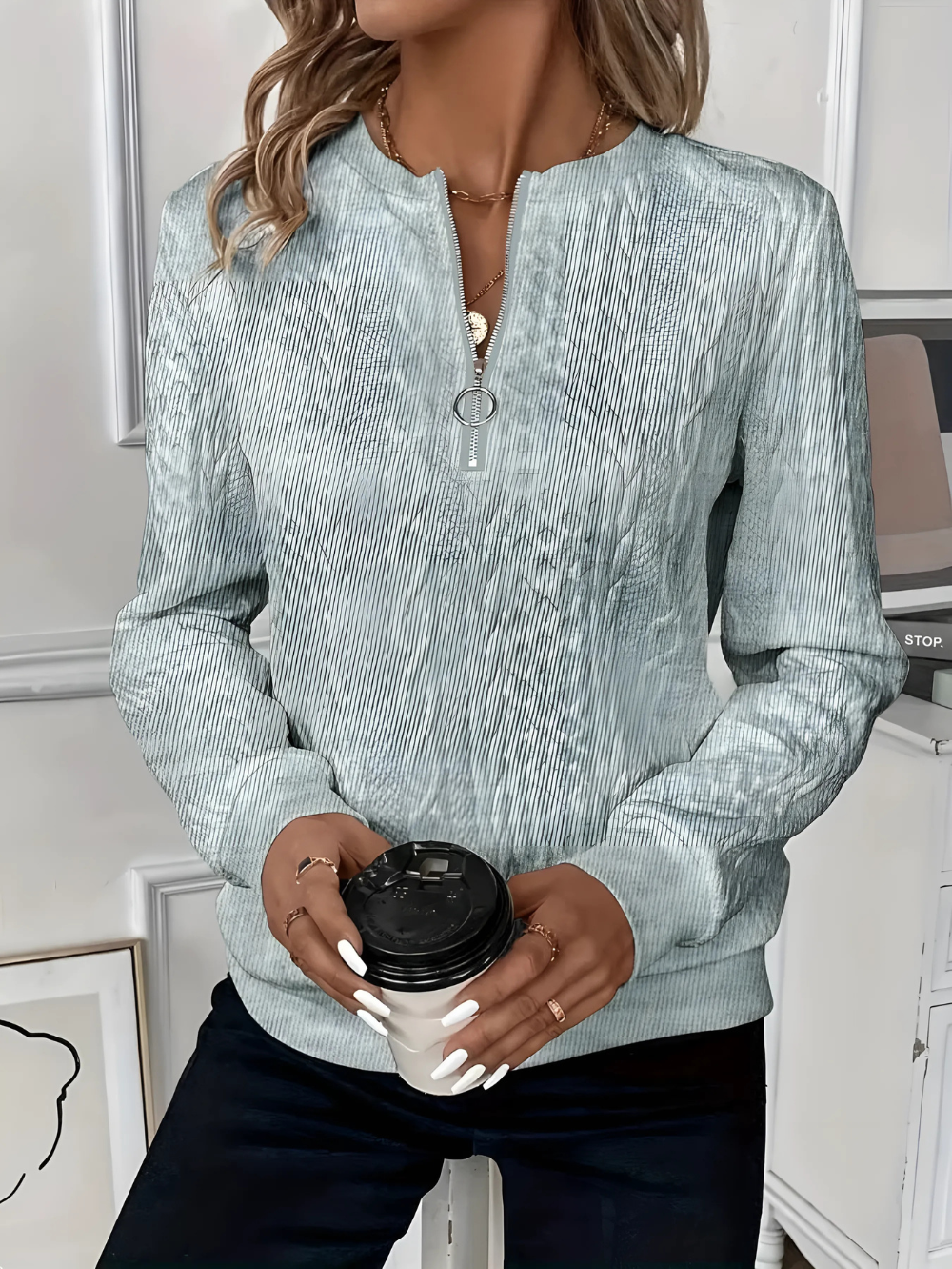 Emily™ | Pull Chic en Maille Raffinée LuvaParis