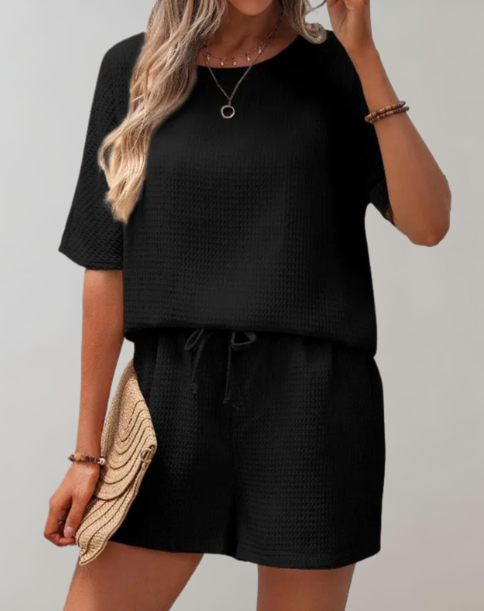 Trendy Set with Top and Loose-Fit Shorts for Women | Elise ELVORIA UK