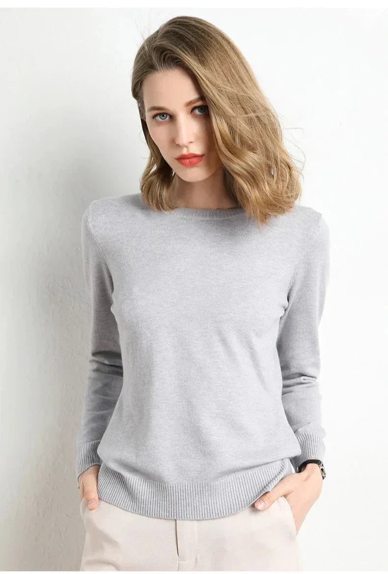 BNOIR | Pull confort en laine essentiel LuvaParis